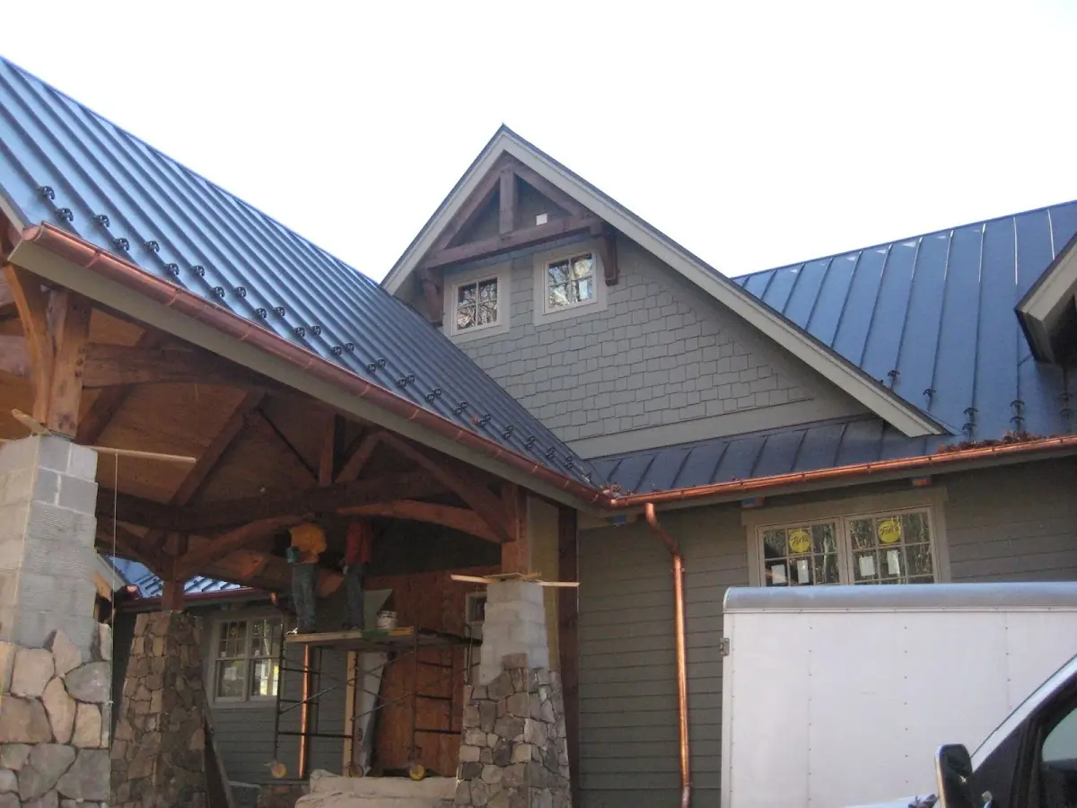 Craftsman Roofing team delivering quality roofing work in Sierra Tempe